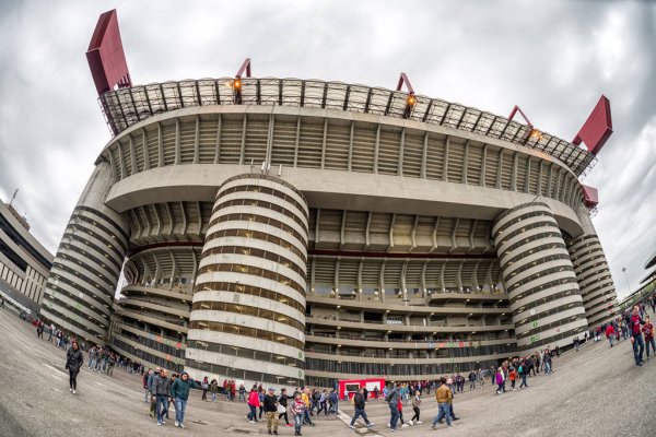 Diễn viên kỳ cựu người Ý: San Siro là biểu tượng của toàn bộ nước Ý, tôi hy vọng nó sẽ không bị tháo